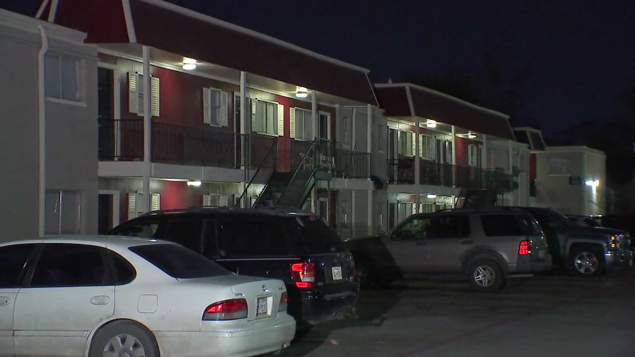 16-year-old shot in stomach during home invasion in Pasadena